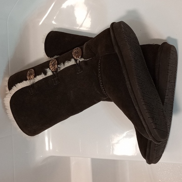 BearPaw Women's Brown Suede Fur Lined Winter Boots - Picture 7 of 9